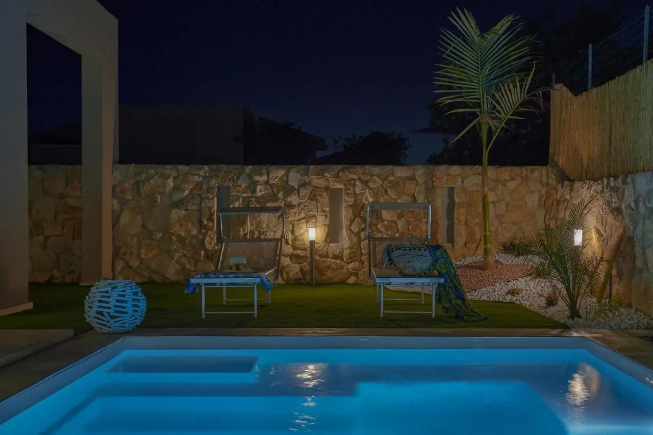 Villa Shamsi - Heated Pool And Beach At 70Mt Ispica 0*,