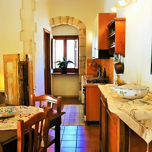 Couette-café Vinciucci, Ispica