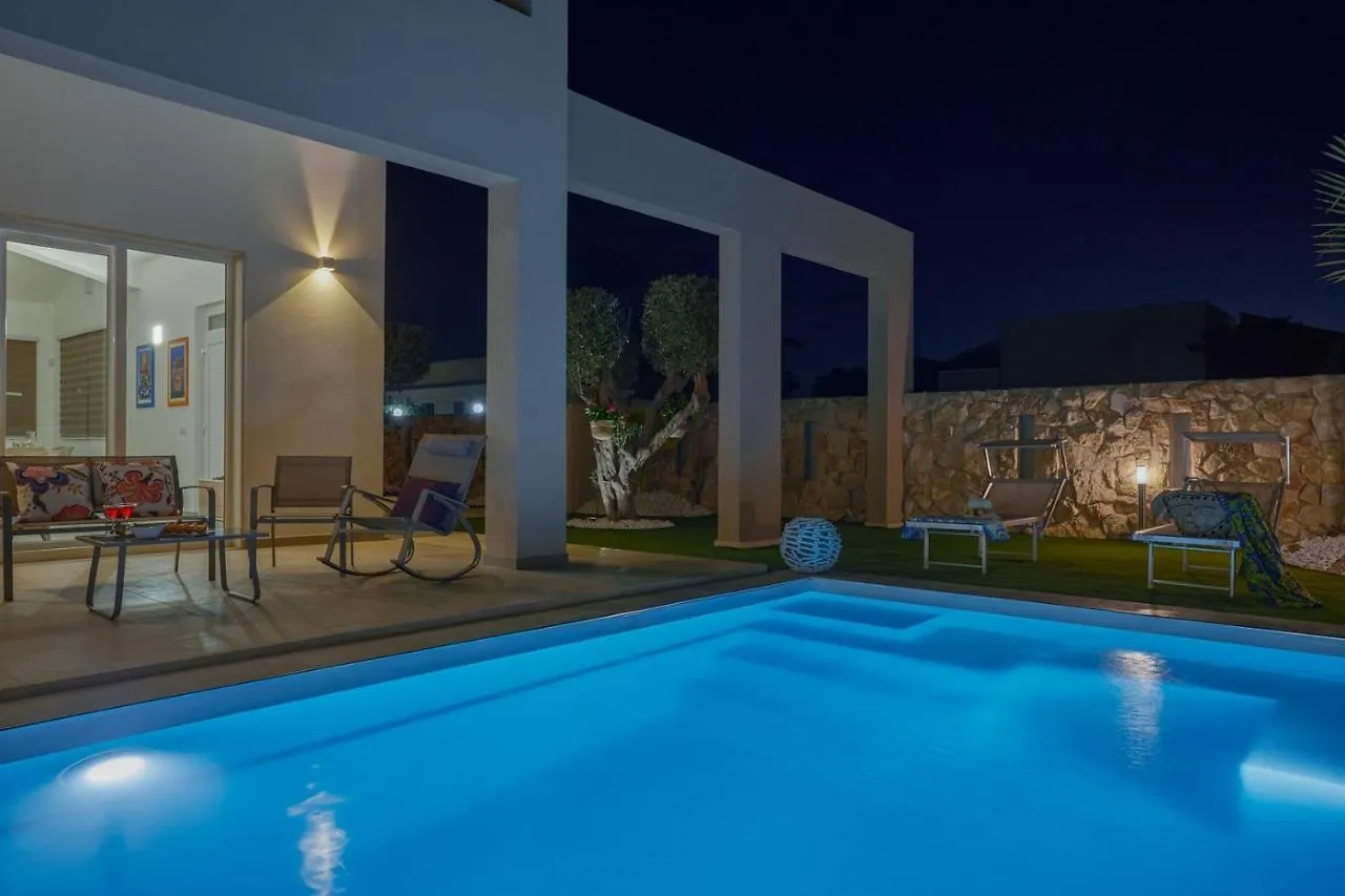 Villa Shamsi - Heated Pool And Beach At 70Mt Ispica